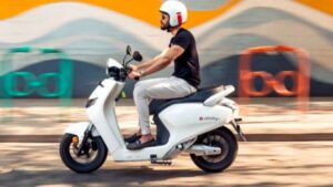 Read more about the article Bounce Infinity: Buy an electric scooter at discount of Rs.24,000