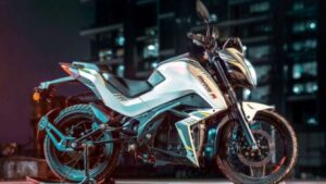 Read more about the article Tork Kratos R: Price-reduction of Rs.37,000 This bike can cover 180 km on a full charge.